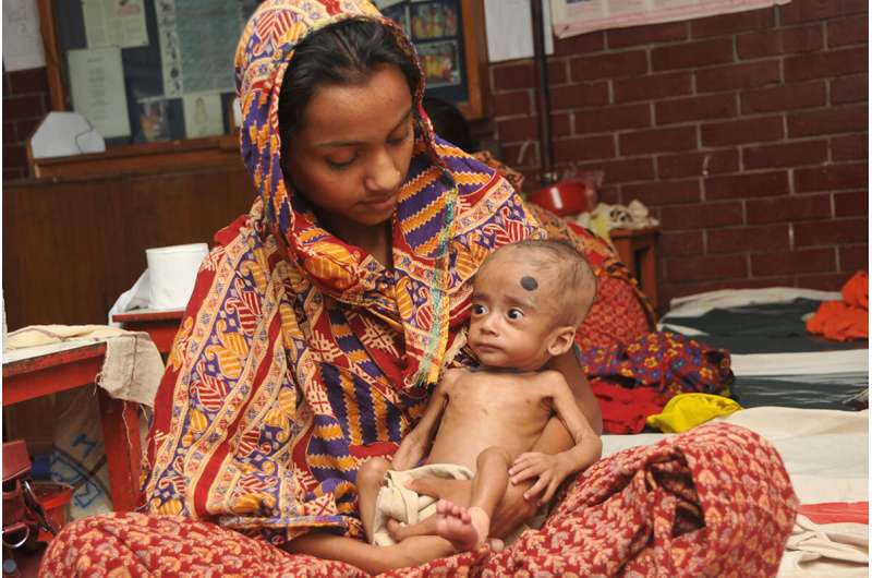 For malnourished children, new therapeutic food boosts gut microbes, healthy development