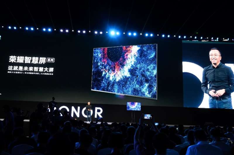 George Zhao, President of HONOR, a branch of Huawei, unveiled HONOR Vision Series, the world's first smart screen equipped with 