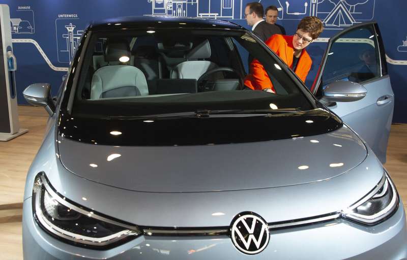 German court issues split rulings over VW diesel cheating