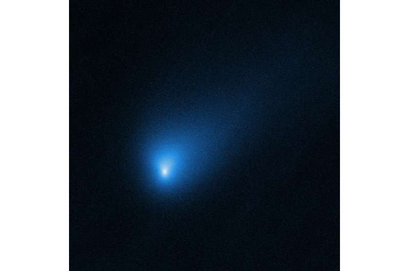 Hubble Telescope zooms in on interstellar visitor