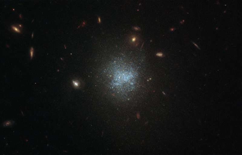 Image: Hubble glimpses faint galaxy