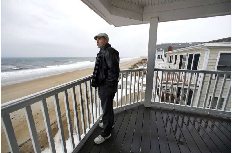 Is sea rise wrecking coastal home values? The answer: Maybe