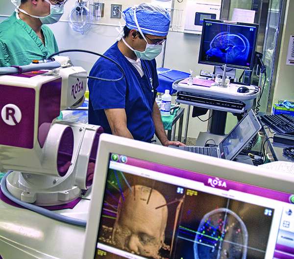 Less-invasive procedure helps surgeons pinpoint epilepsy surgical candidates
