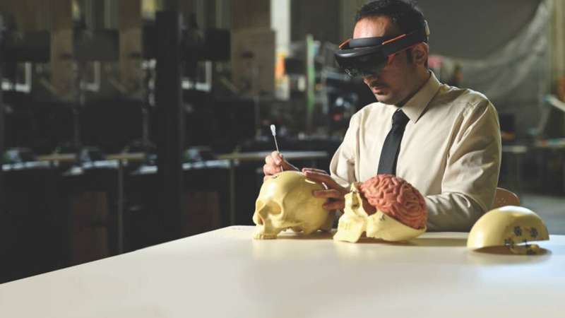 Mixed reality makes for better surgeons