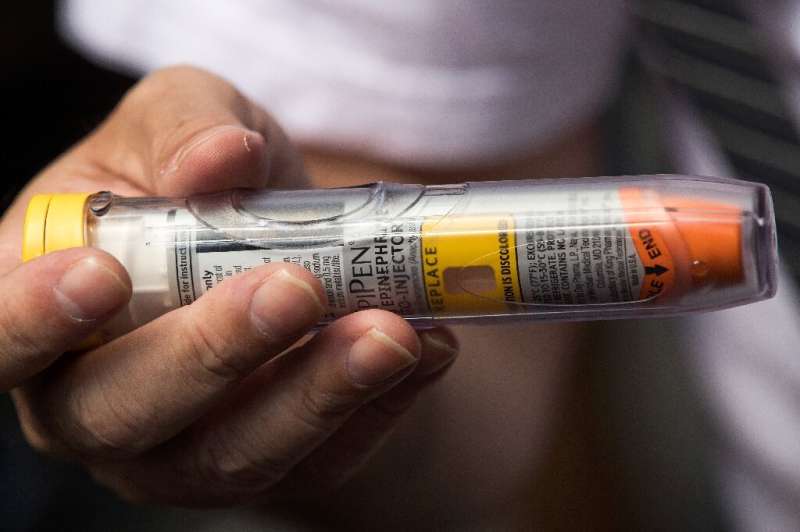 Mylan will pay $30 million to settle US charges it misled investors about probes of EpiPen rebates under a federal health progra