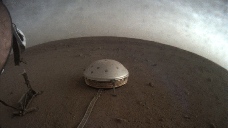 NASA lander captures marsquakes, other Martian sounds