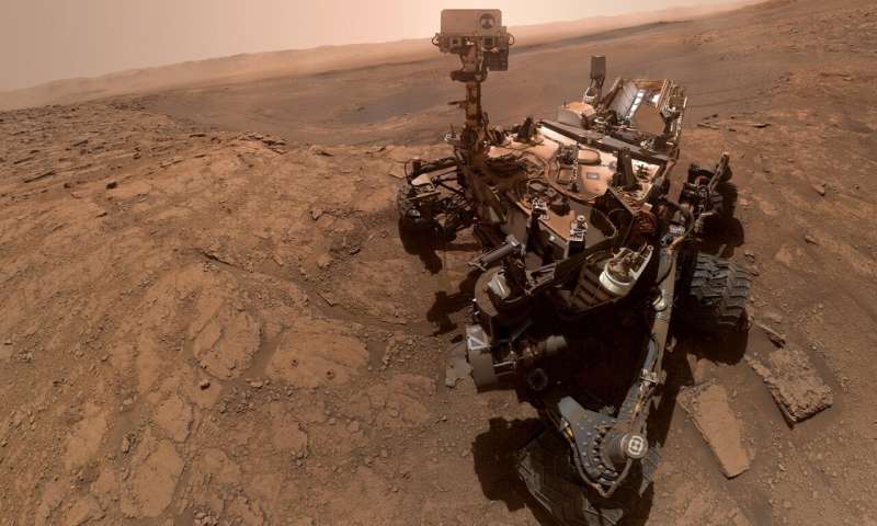 New selfie shows Curiosity, the Mars chemist