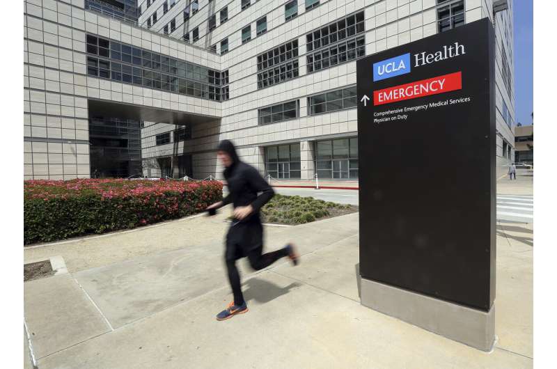 Over 1,000 quarantined in measles scare at LA universities (Update)