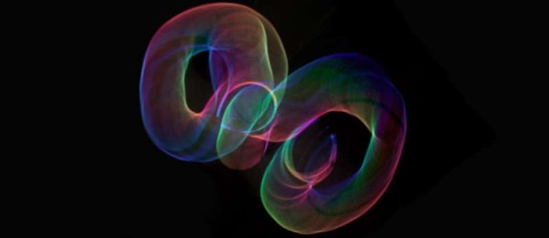 Physicist finds loose thread of string theory puzzle