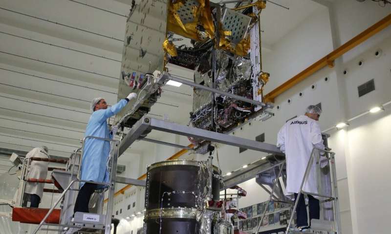 Reprogrammable satellite takes shape