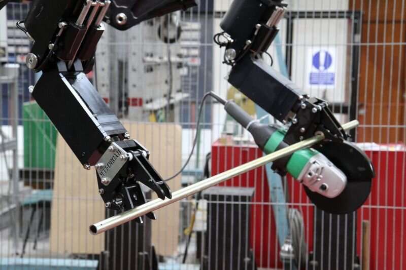 Robots need a new philosophy to get a grip