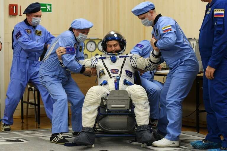 Russian cosmonaut Alexey Ovchinin's spacesuit was tested before the launch