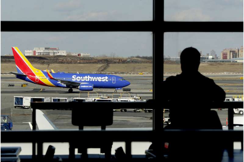 Safety officials probing records of work on Southwest jets