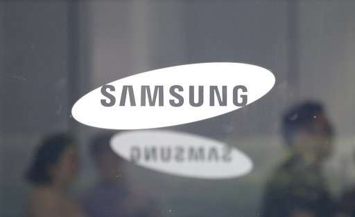 Samsung, like Apple, feels sting of slowing global growth