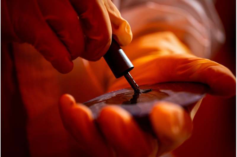 Secret to lab-on-a-chip breakthrough: matte black nail polish