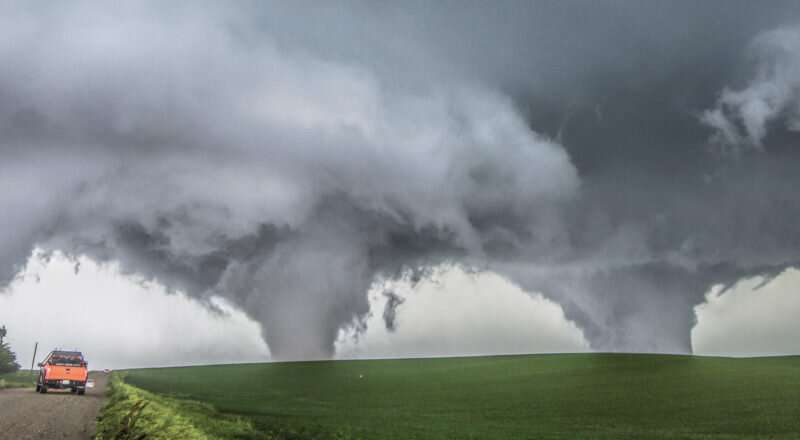 Size of thunderstorm dome clouds may predict tornado intensity
