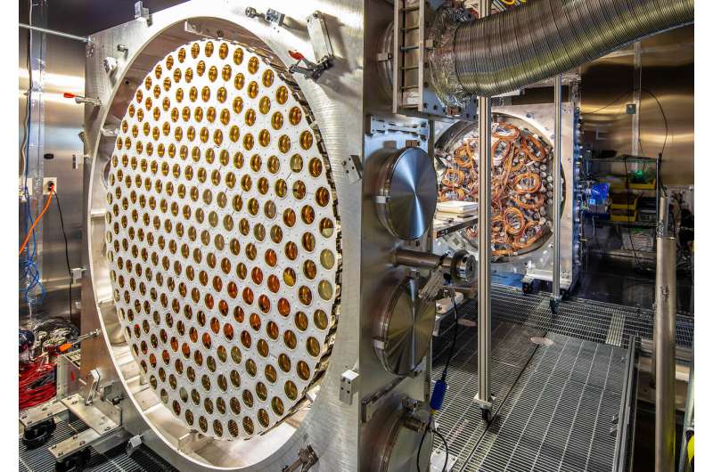 Some assembly required: scientists piece together the largest U.S.-based dark matter experiment