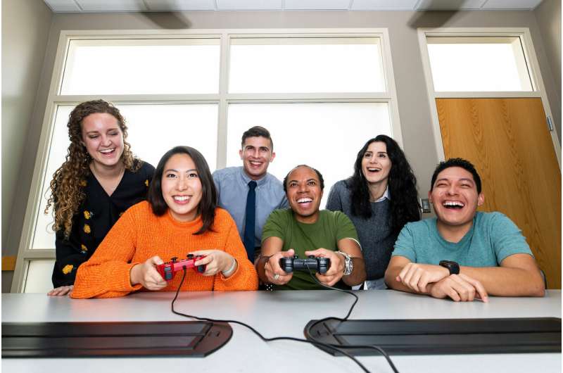 Study: Collaborative video games could increase office productivity