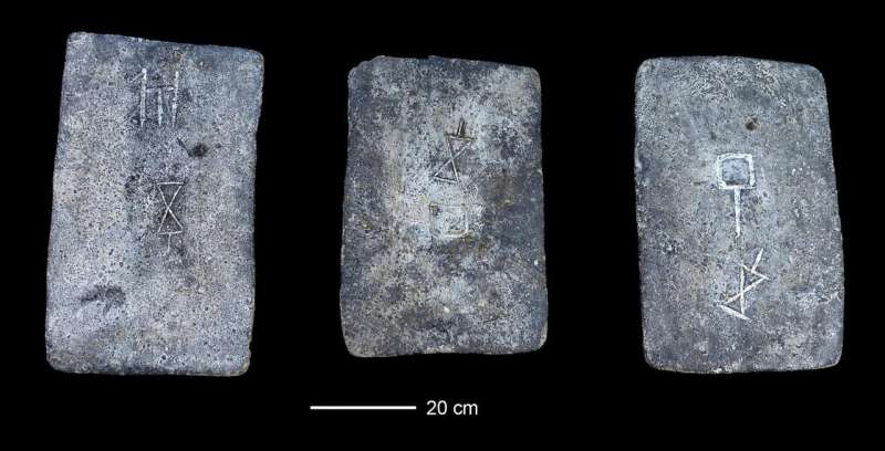 The enigma of bronze age tin