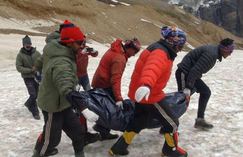 The operation to recover the bodies at an altitude of 6,100 metres (20,000 feet) was extremely challenging for rescuers