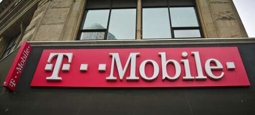 T-Mobile, Sprint execs defending merger to lawmakers