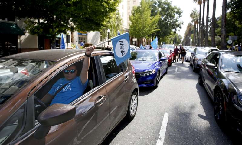 Uber, Postmates sue to challenge California's new labor law