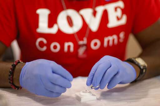 Weeks after 2030 HIV pledge, report shows US headway stalled
