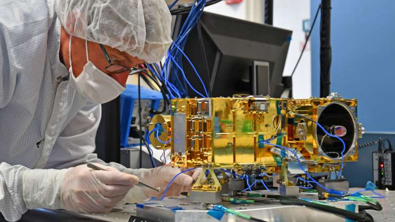 All About the Laser (and Microphone) Atop Mars 2020, NASA's Next Rover