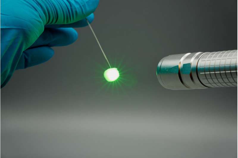 Artificial solid fog material creates pleasant laser light