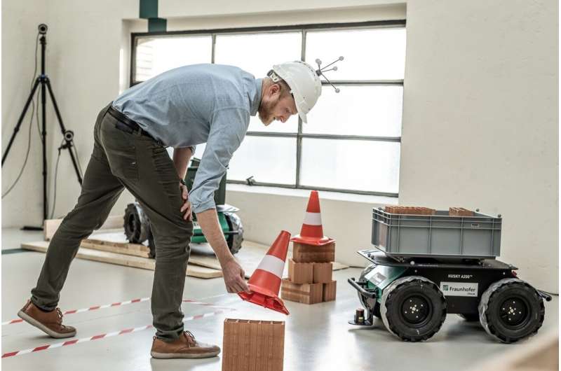 A smarter way of building with mobile robots