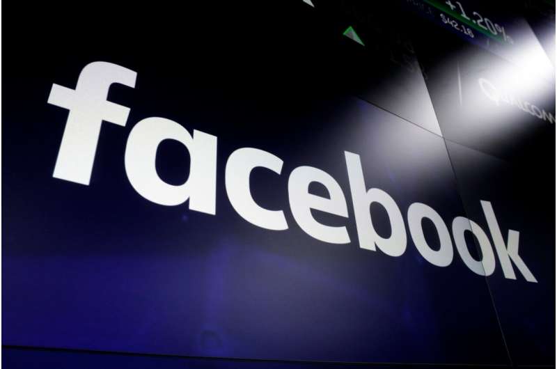 Facebook da marcha atrás con los influencers pagados después de los memes de Bloomberg