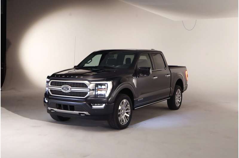 Ford plays it safe with revamped F-150, focuses on interior