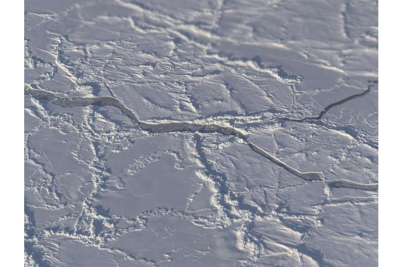 NASA's ICESat-2 measures arctic ocean's sea ice thickness, snow cover