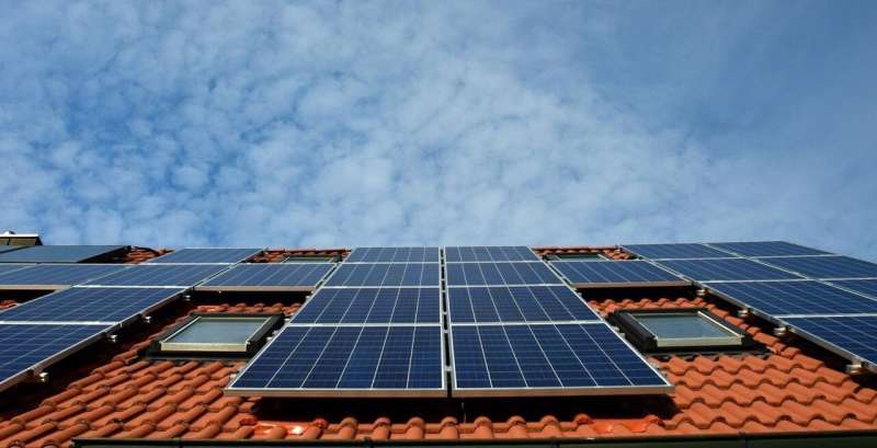 New strategy to 'buffer' climate change: developing cheaper, eco-friendly solar cells