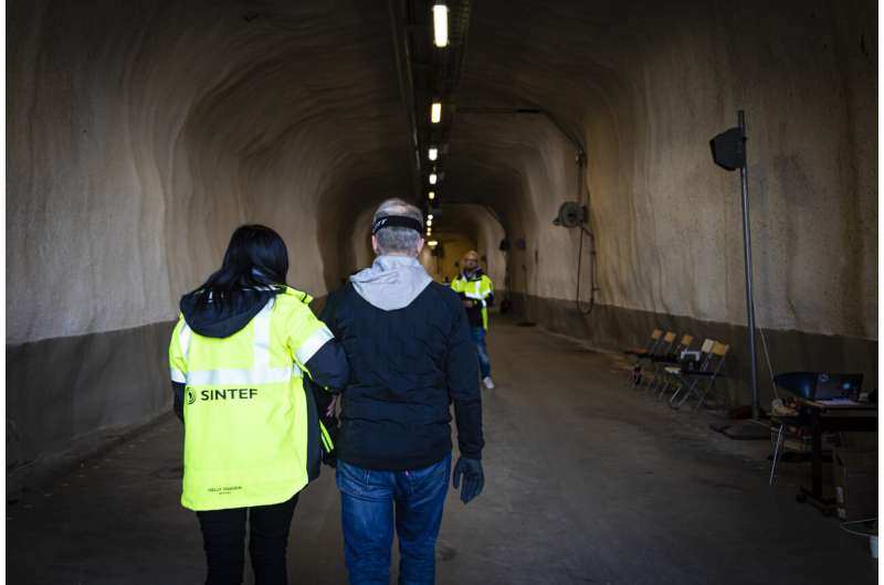 Sound beacons support safer tunnel evacuation