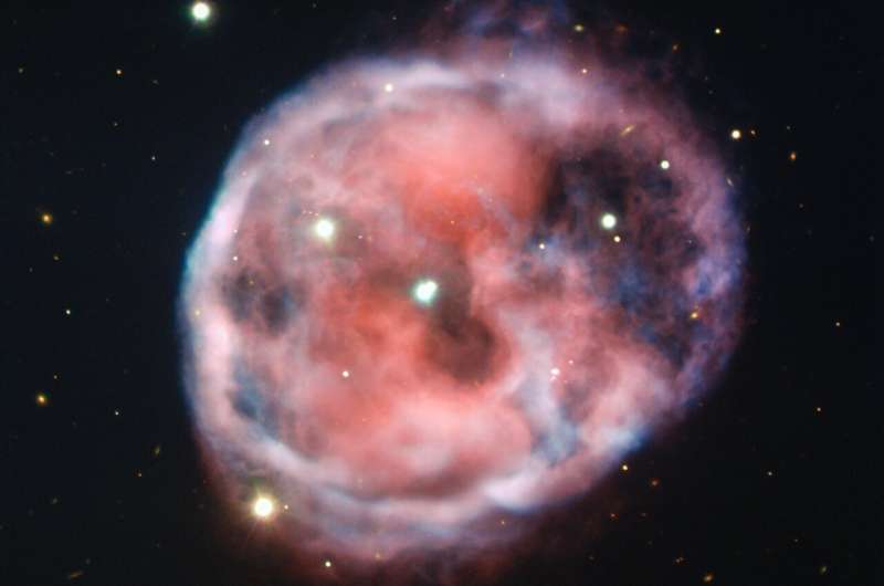 Stars and skulls: New ESO image reveals eerie nebula