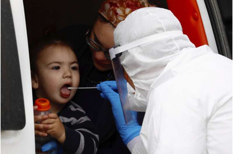 World virus infections top 800,000; Spain sees record deaths