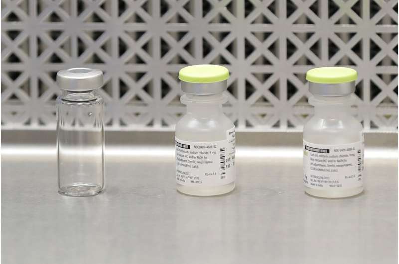 2nd virus vaccine shows striking success in US tests