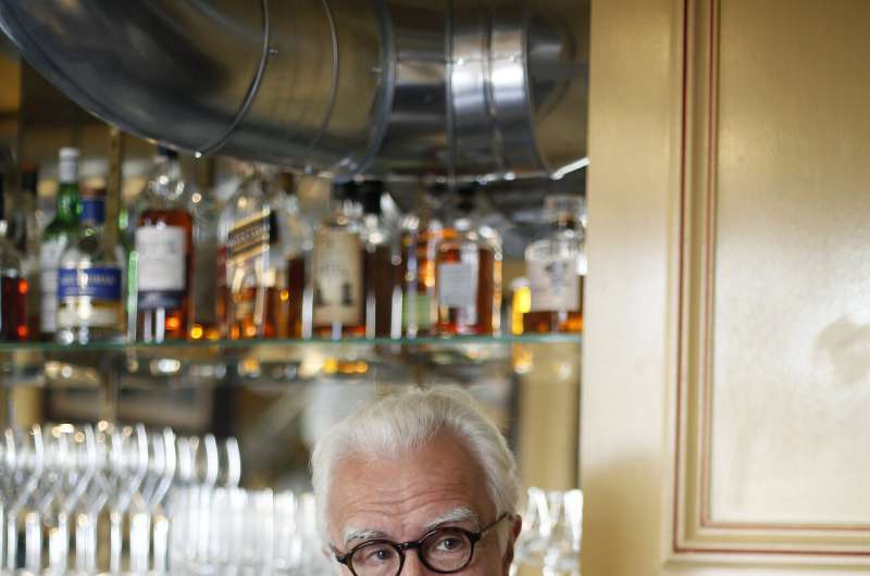 French chef Ducasse unveils anti-virus air system