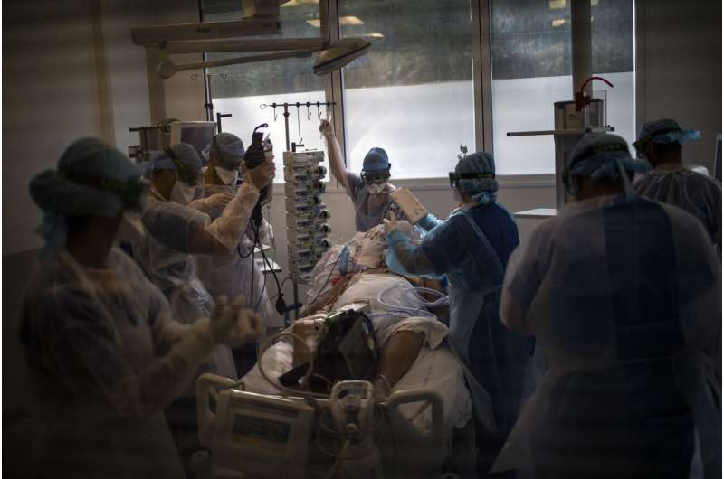 24 hours in the ICU: Fighting for an open bed in coronavirus