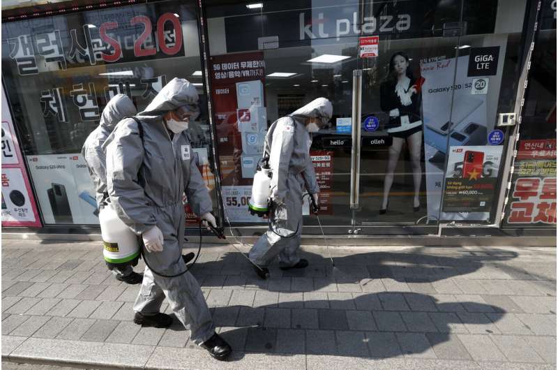 S. Korea hunts sick beds as West braces for long virus fight