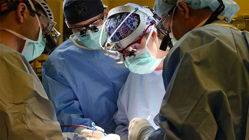 Study suggests women plastic surgery residents rate their performance harsher than do men