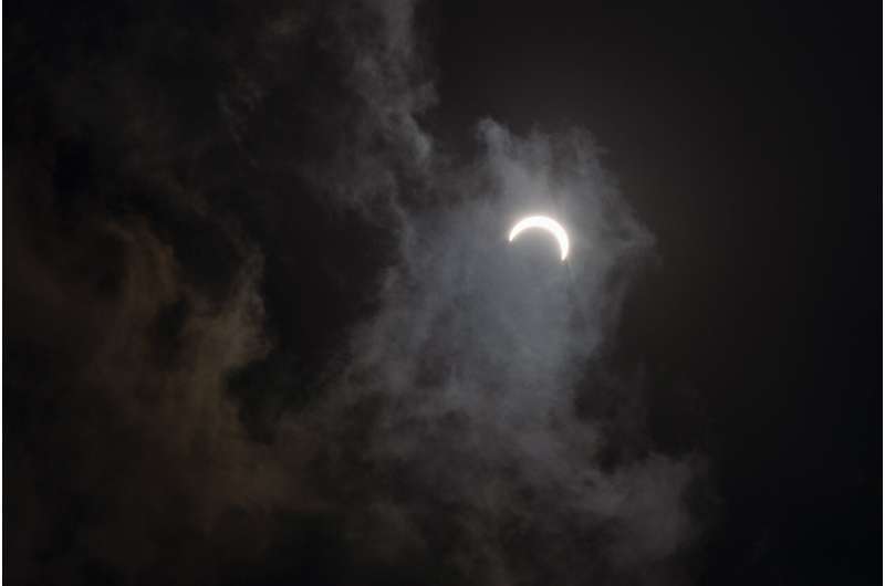 Images: Solar eclipse wows stargazers in Africa, Asia, Middle East