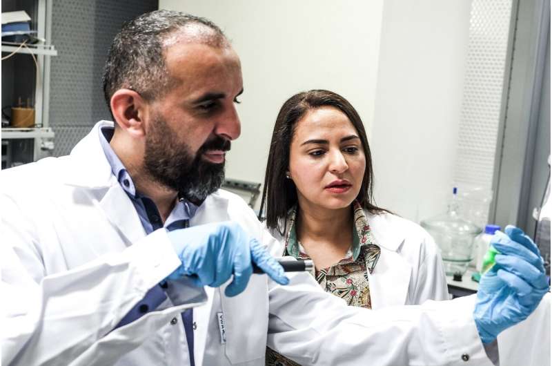 NYU Abu Dhabi researchers synthesize gold nanoparticles capable of attacking cancer cells