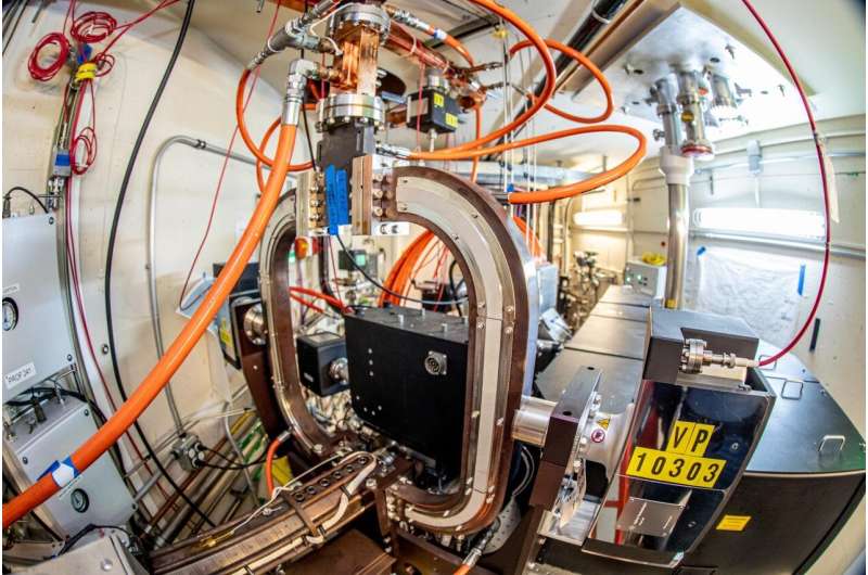 SLAC starts up new facility to revolutionize particle accelerators