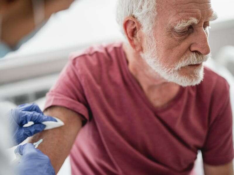2008年至2018年，超过60多岁的瓦片疫苗接种疫苗