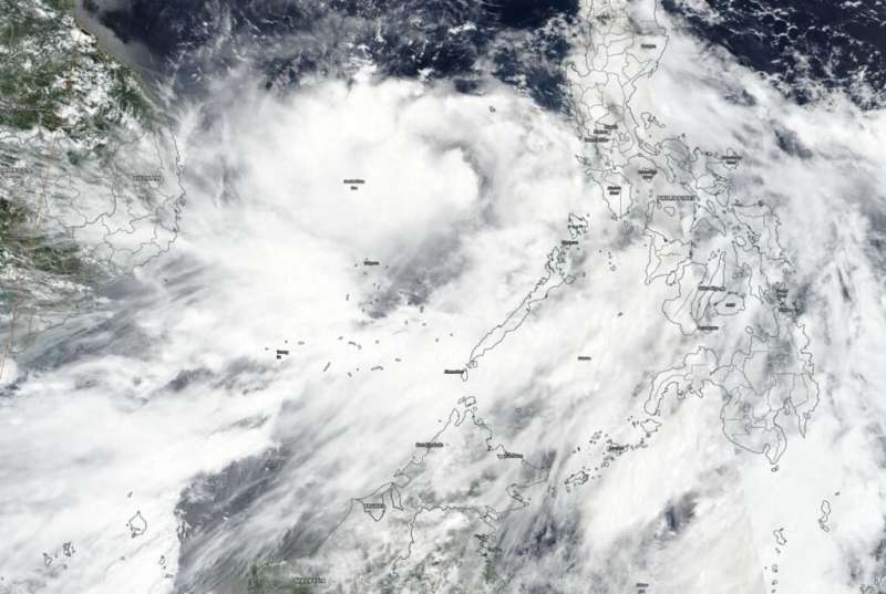 NASA-NOAA satellite finds a strengthening tropical storm Noul NASA-NOAA's Suom