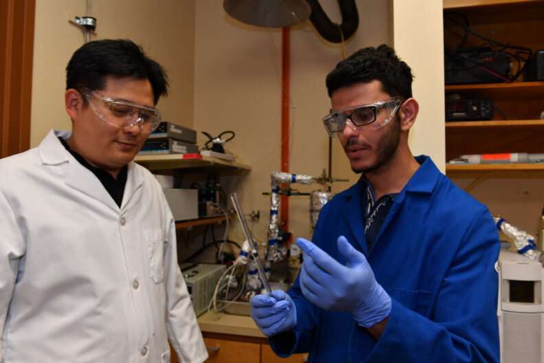 Researchers advance fuel cell technology