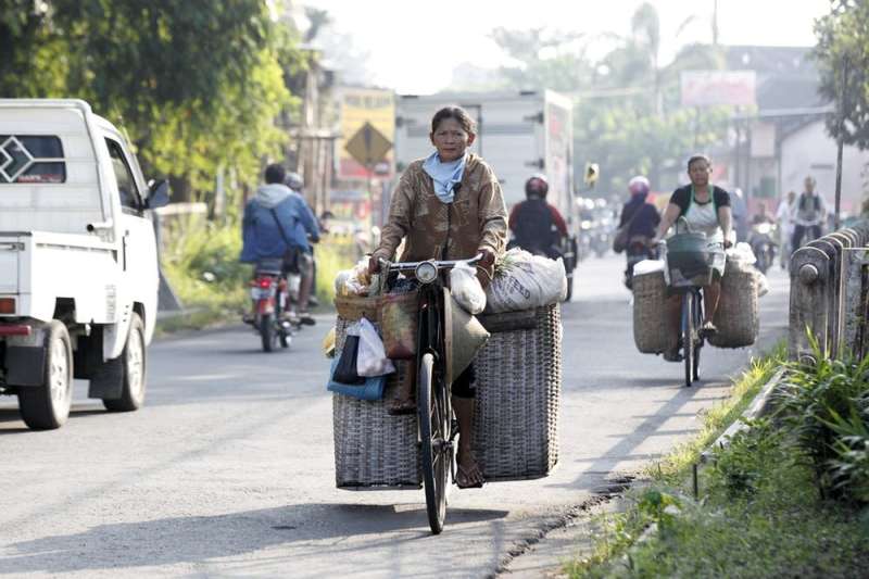 Improving access to cycling can benefit women in marginalised neighbourhoods
