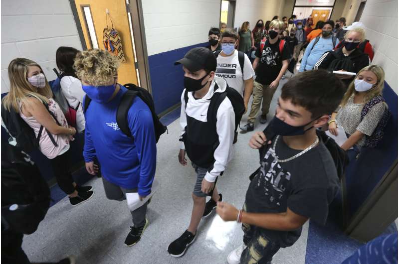 Schools face big virus test as students return to classroom